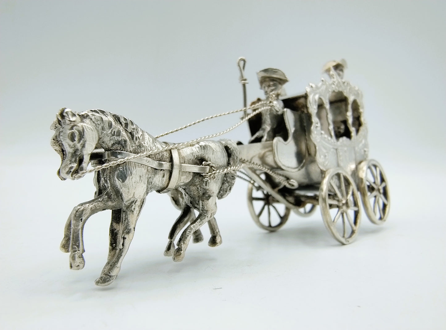 Zilveren miniatuur koets met paarden, 1888