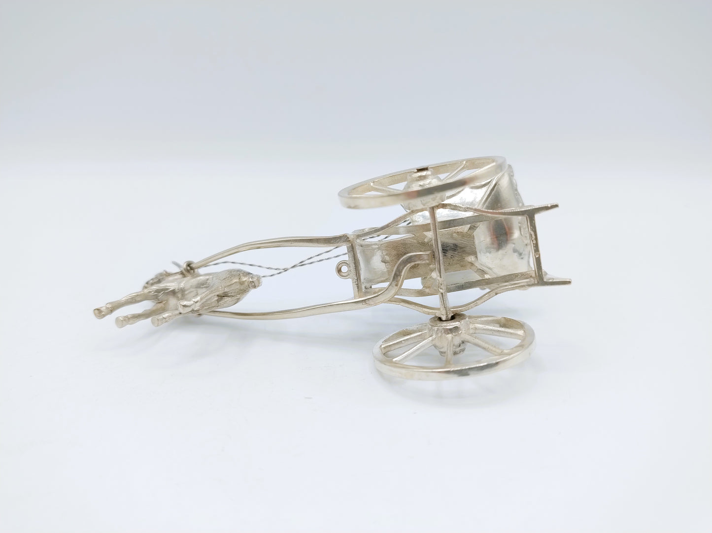Zilveren miniatuur koets met paard, 19e eeuws