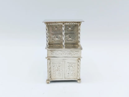 Zilveren miniatuur buffetkast, 19e eeuws
