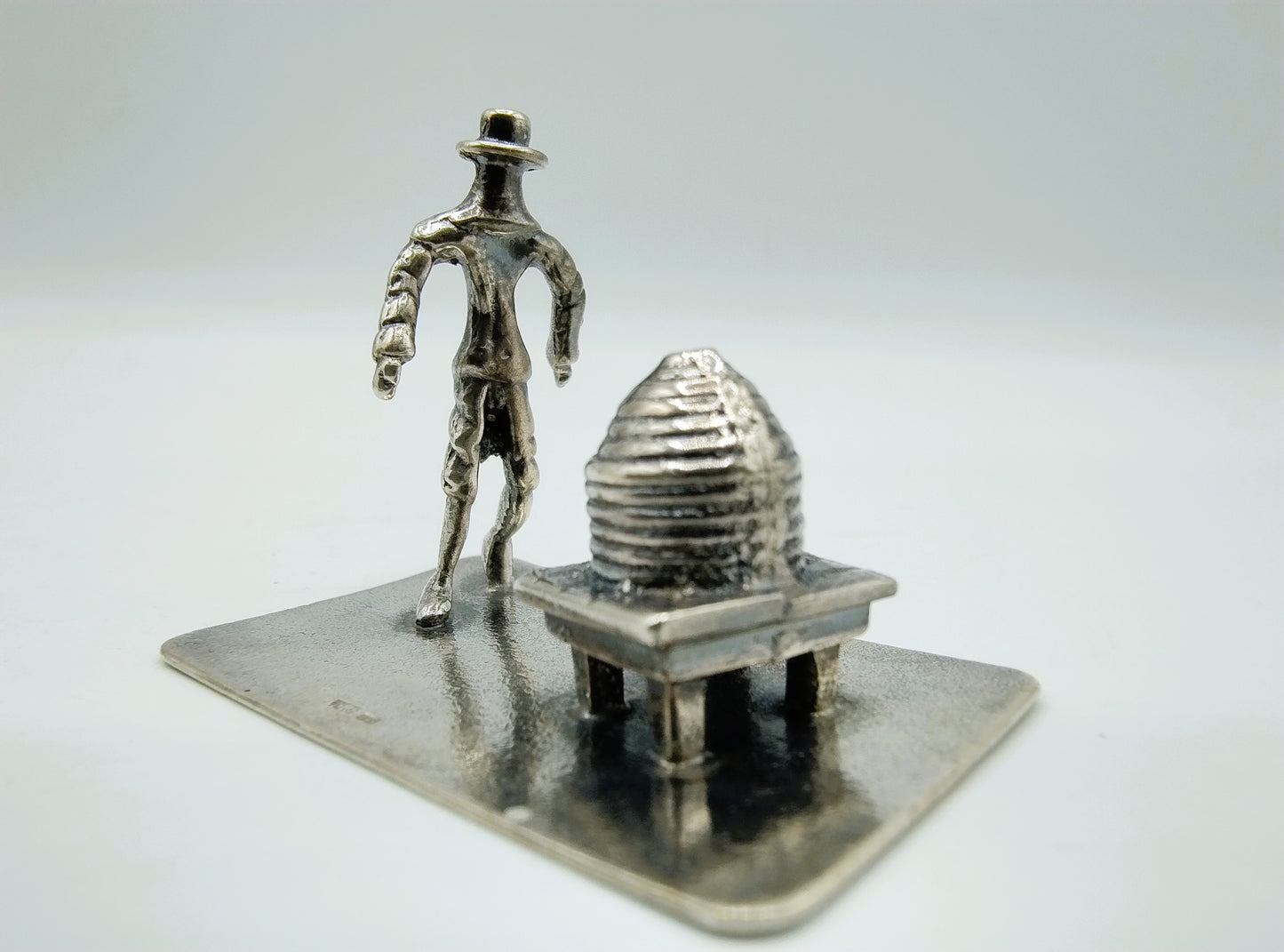 Zilveren miniatuur imker, Trykonia B.V. Oosthuizen, ca. 1980