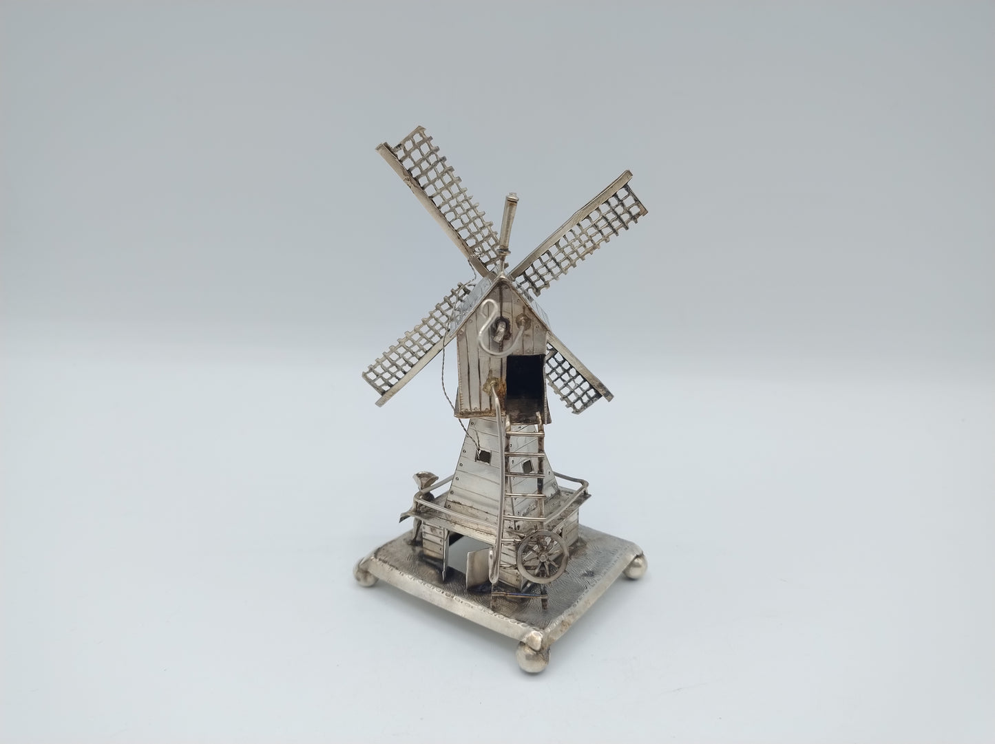 Zilveren miniatuur molen, J. van Straten,  Hoorn, 1897