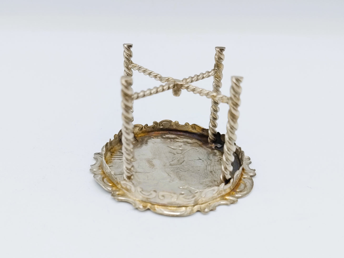 Zilveren miniatuur tafel, 19e eeuws