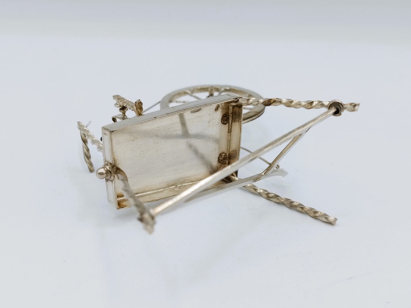 Zilveren miniatuur spinnewiel, B. Verhoogt, Hoorn, ca. 1930