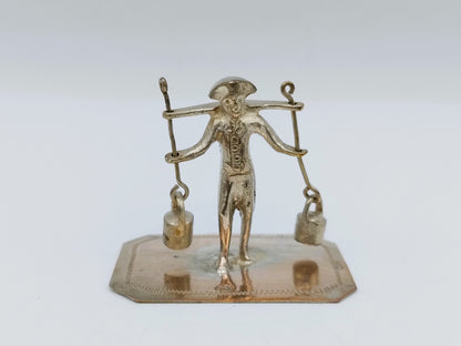 Zilveren miniatuur met melkdrager, G. Berg, Sittard, ca. 1860