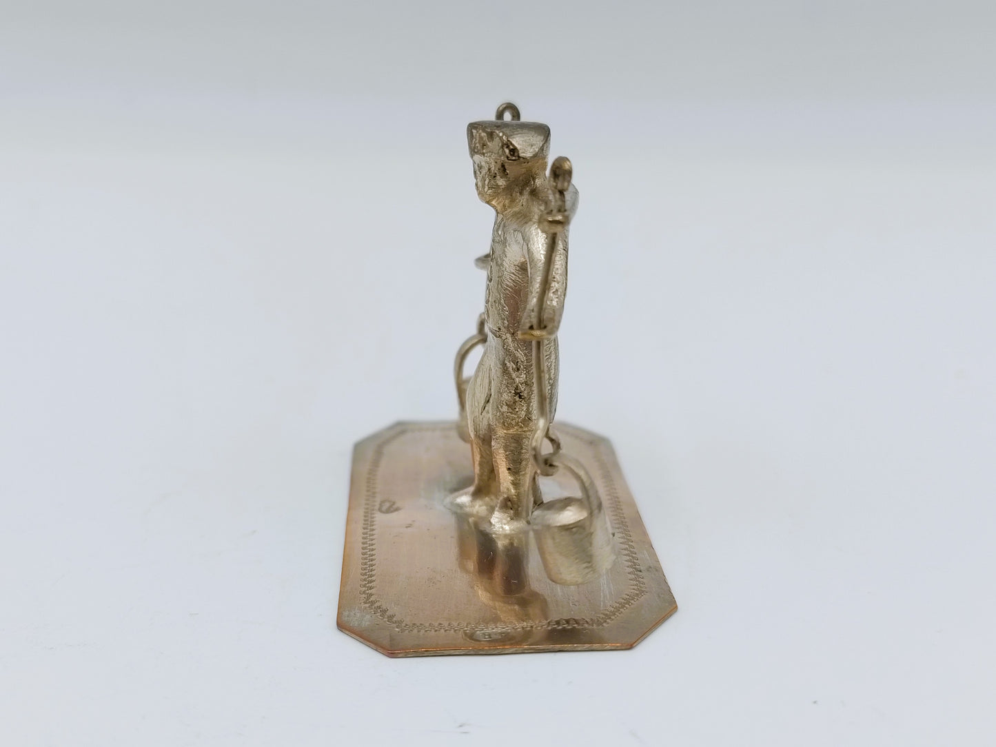 Zilveren miniatuur met melkdrager, G. Berg, Sittard, ca. 1860