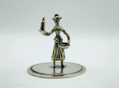 Zilveren miniatuur dame met pan, J. Weeda, Haarlem, 1981