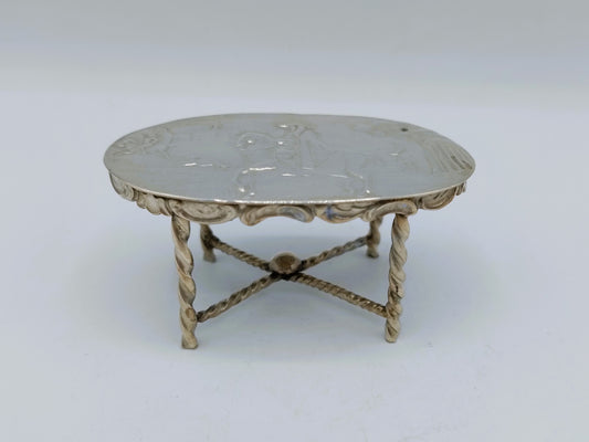 Zilveren miniatuur tafel, 19e eeuws