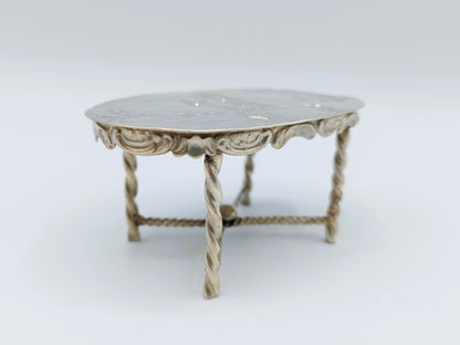 Zilveren miniatuur tafel, 19e eeuws