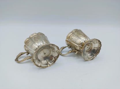 2 Zilveren miniatuur drinkbekers, 19e eeuws