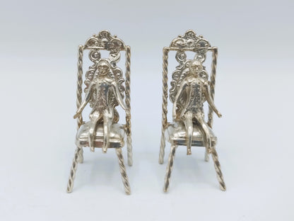 2 Zilveren miniatuur stoelen,  19e eeuws