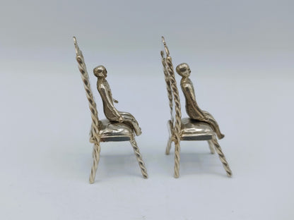 2 Zilveren miniatuur stoelen,  19e eeuws