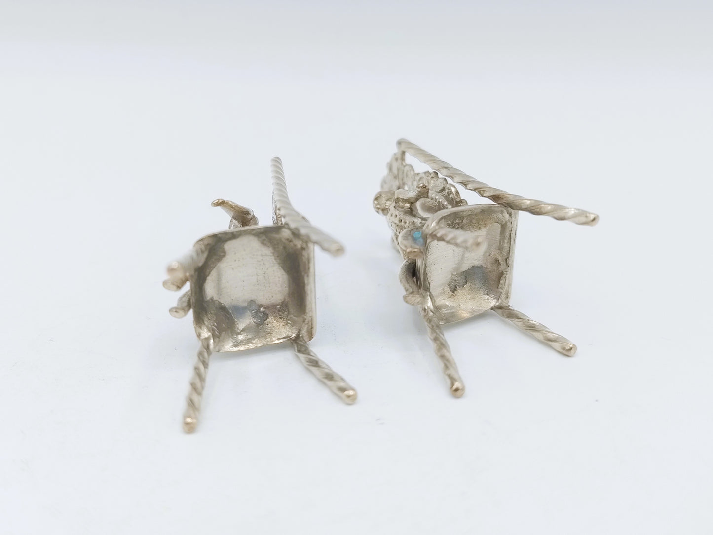 2 Zilveren miniatuur stoelen,  19e eeuws