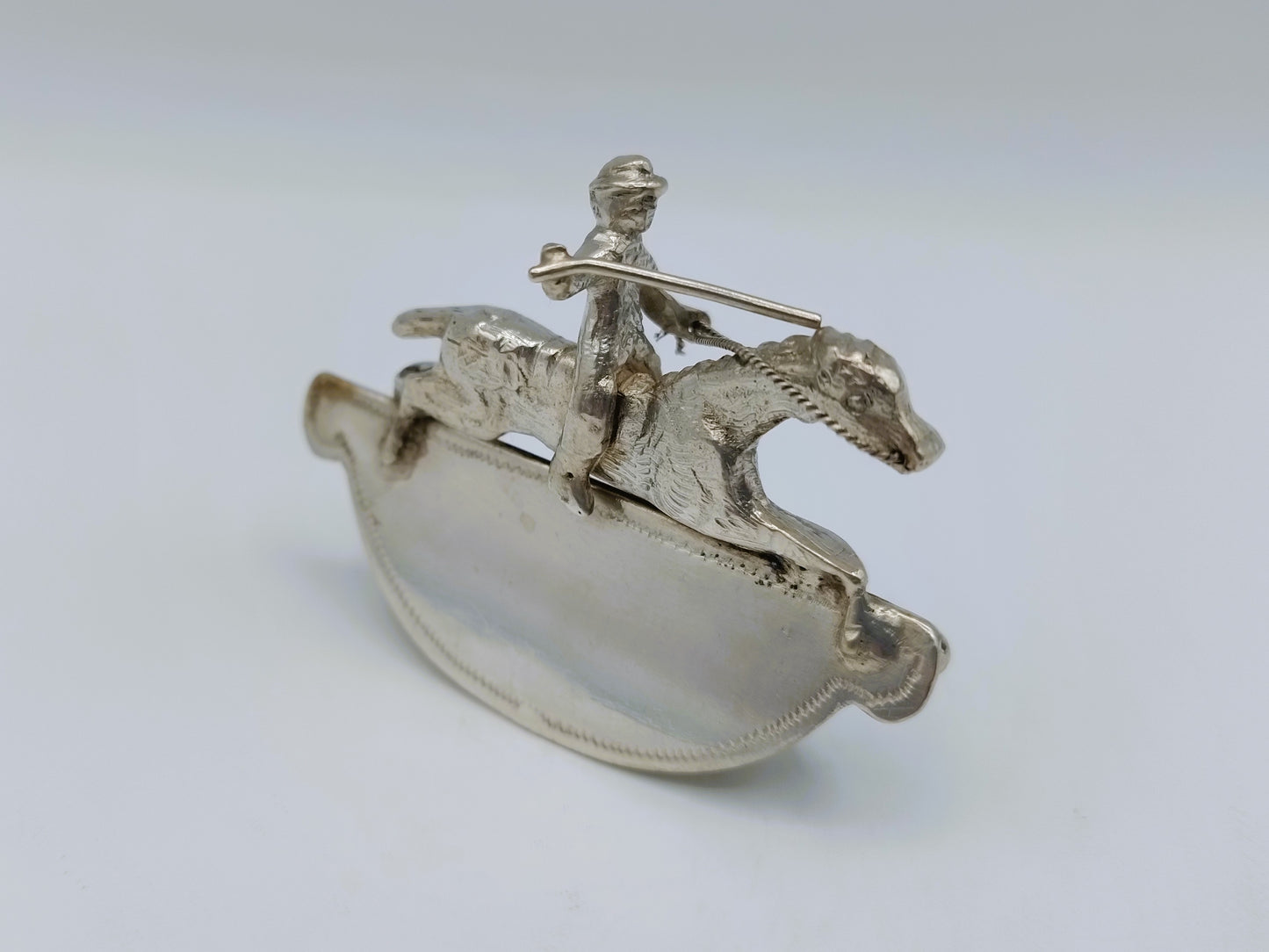 Zilveren miniatuur hobbelpaard, Gebr. Roozendaal, Hoorn, ca. 1910