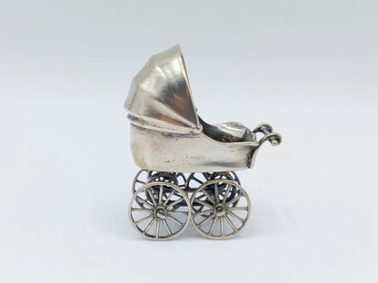 Zilveren miniatuur kinderwagen, J. Weeda, Haarlem, ca. 1980