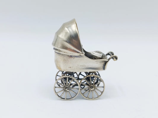 Zilveren miniatuur kinderwagen, J. Weeda, Haarlem, ca. 1980