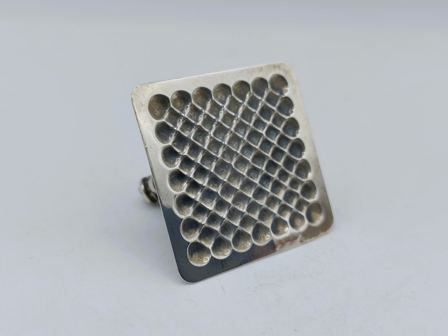 Zilveren miniatuur mandenmaker, Amsterdam, 1984