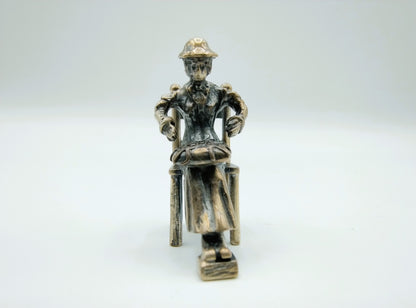 Zilveren miniatuur kantklosser, Amsterdam, ca. 1980