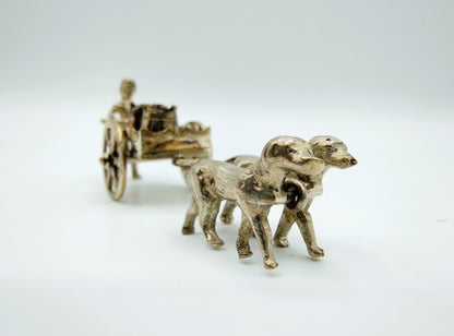 Miniatur-Mann aus Silber mit Hundewagen, 20. Jahrhundert