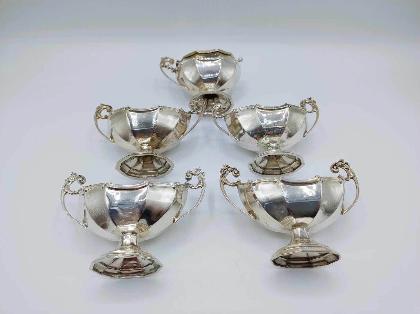 4 Zoutkommen + zoutvat met binnenbak en lepel, Deakin, Chester, 1897