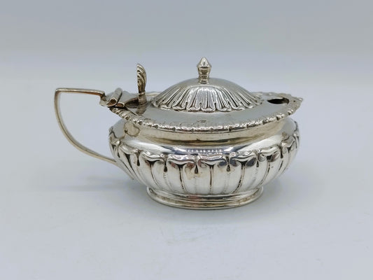 Zilveren mosterdpotje, Engeland, ca. 1900