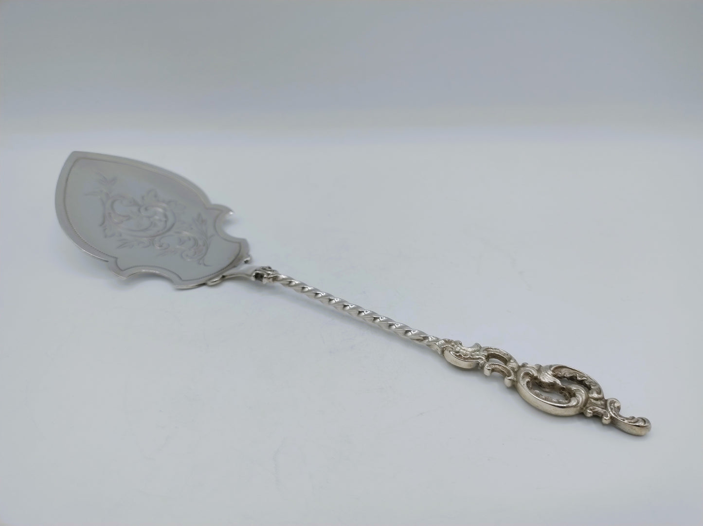 Zilveren pasteischep, J.M. van Kempen en Zn, Voorschoten, 1892