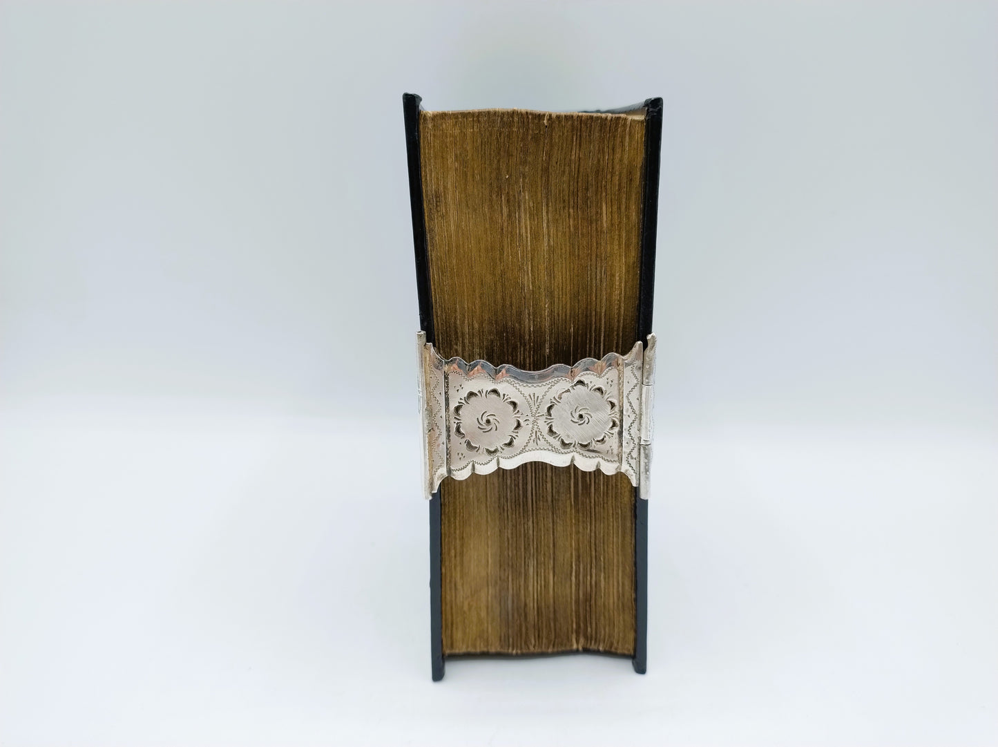 18e Eeuwse Bijbel met zilveren slot, Den Haag, 1791 / 1900