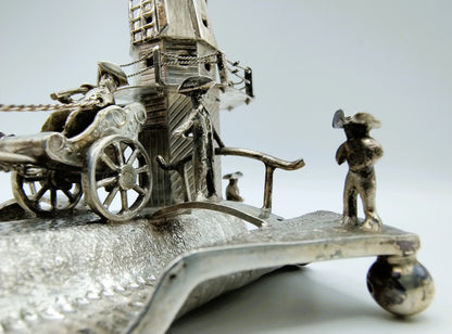 Grote zilveren miniatuur molen in polderlandschap, J. Verhoogt, Hoorn, 1905