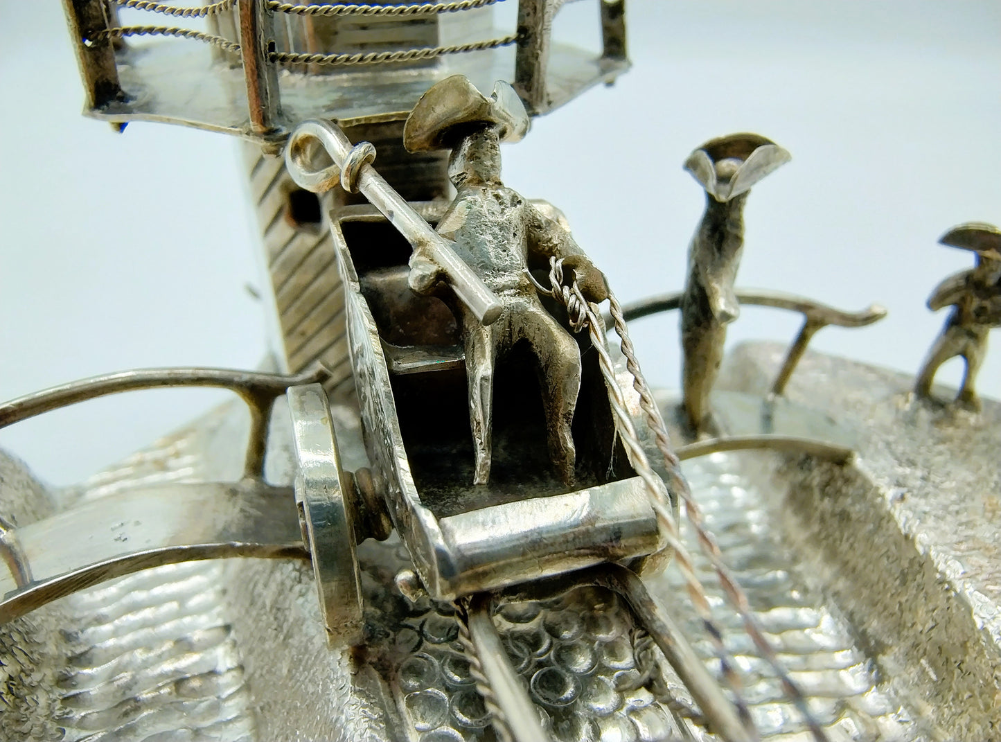 Grote zilveren miniatuur molen in polderlandschap, J. Verhoogt, Hoorn, 1905