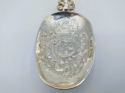 Zilveren sierlepel met wapen, A. de Groot-Boersma, Sneek, 1901