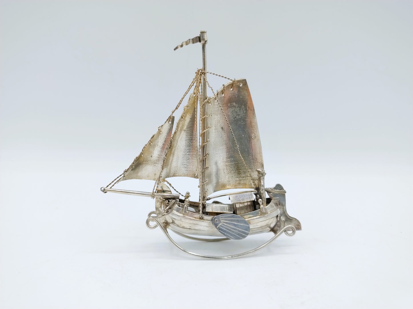 Zilveren miniatuur vissersboot, J. van Dijk, Hoorn, ca. 1915
