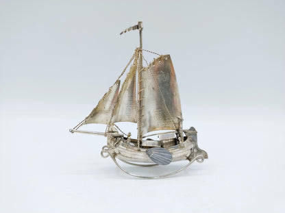 Zilveren miniatuur vissersboot, J. van Dijk, Hoorn, ca. 1915