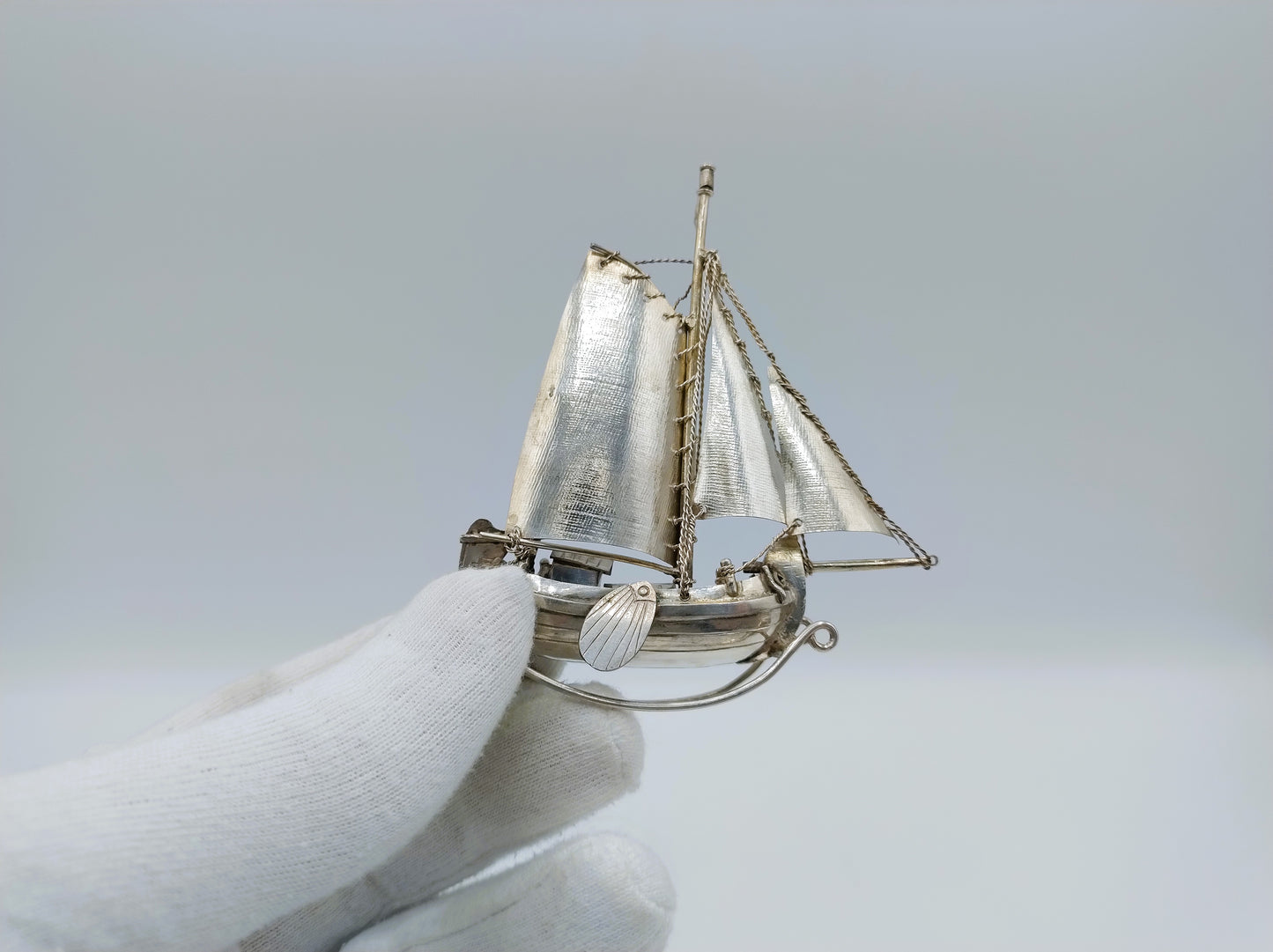Zilveren miniatuur vissersboot, J. van Dijk, Hoorn, ca. 1915