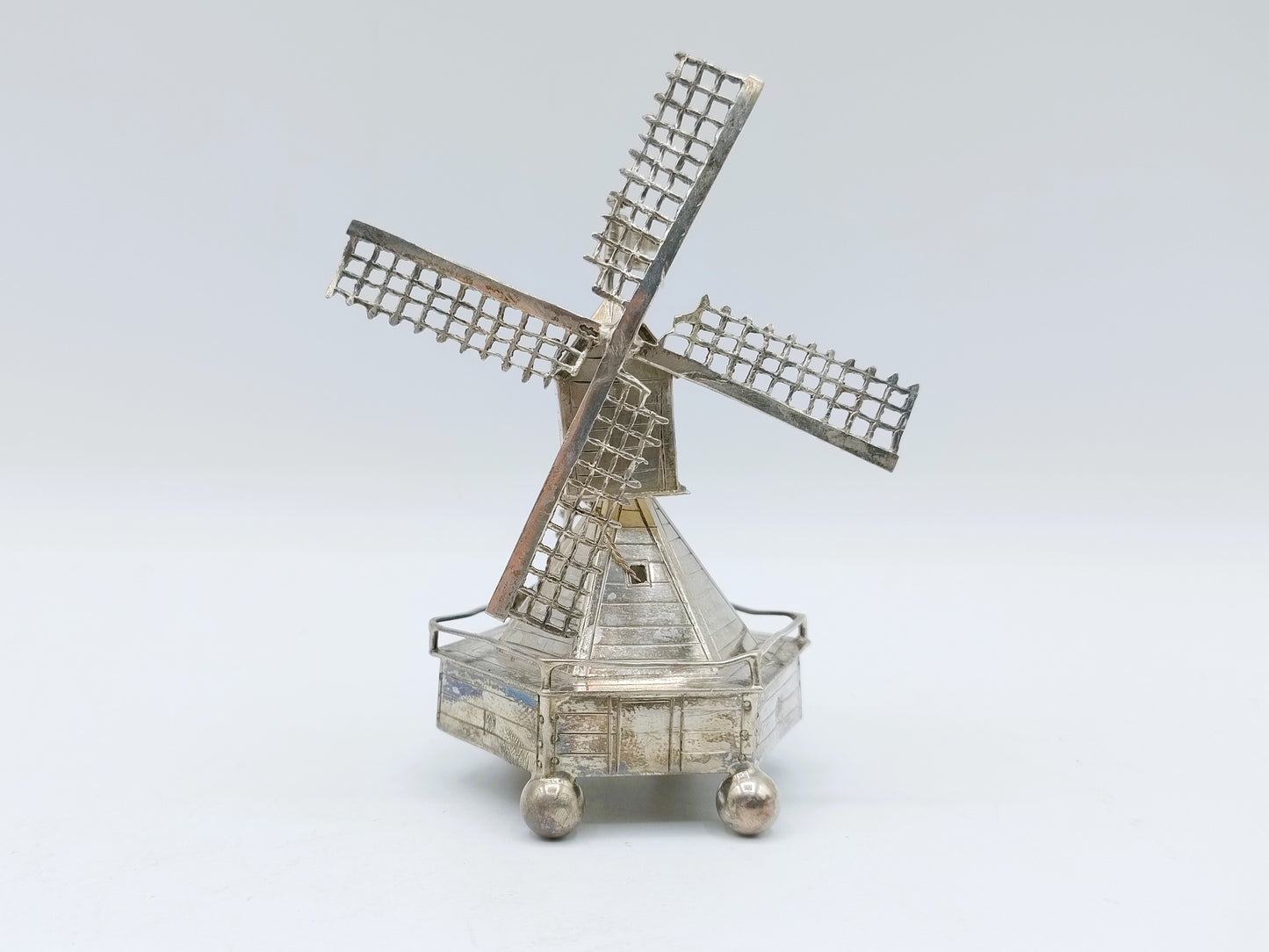 Zilveren miniatuur molen, J. van Straten,  Hoorn, 1899