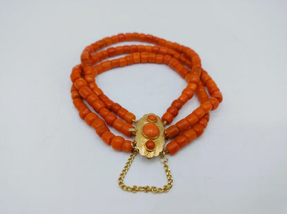 Bloedkoralen armband met gouden slot, Amsterdam