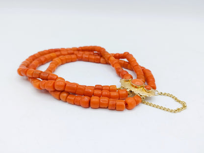 Bloedkoralen armband met gouden slot, Amsterdam