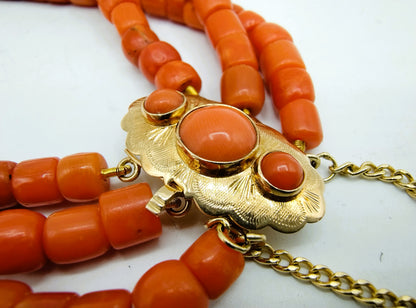 Bloedkoralen armband met gouden slot, Amsterdam