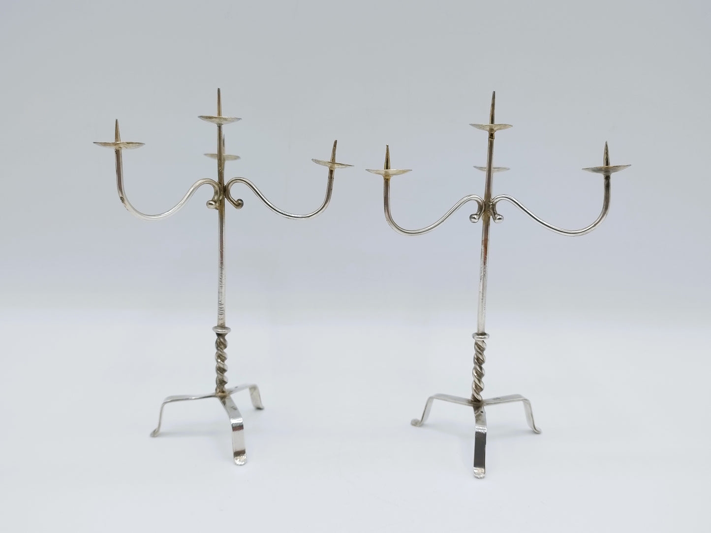 Set zilveren miniatuur kandelaars, P.A. van der Beek, Workum/ Franeker, 1860