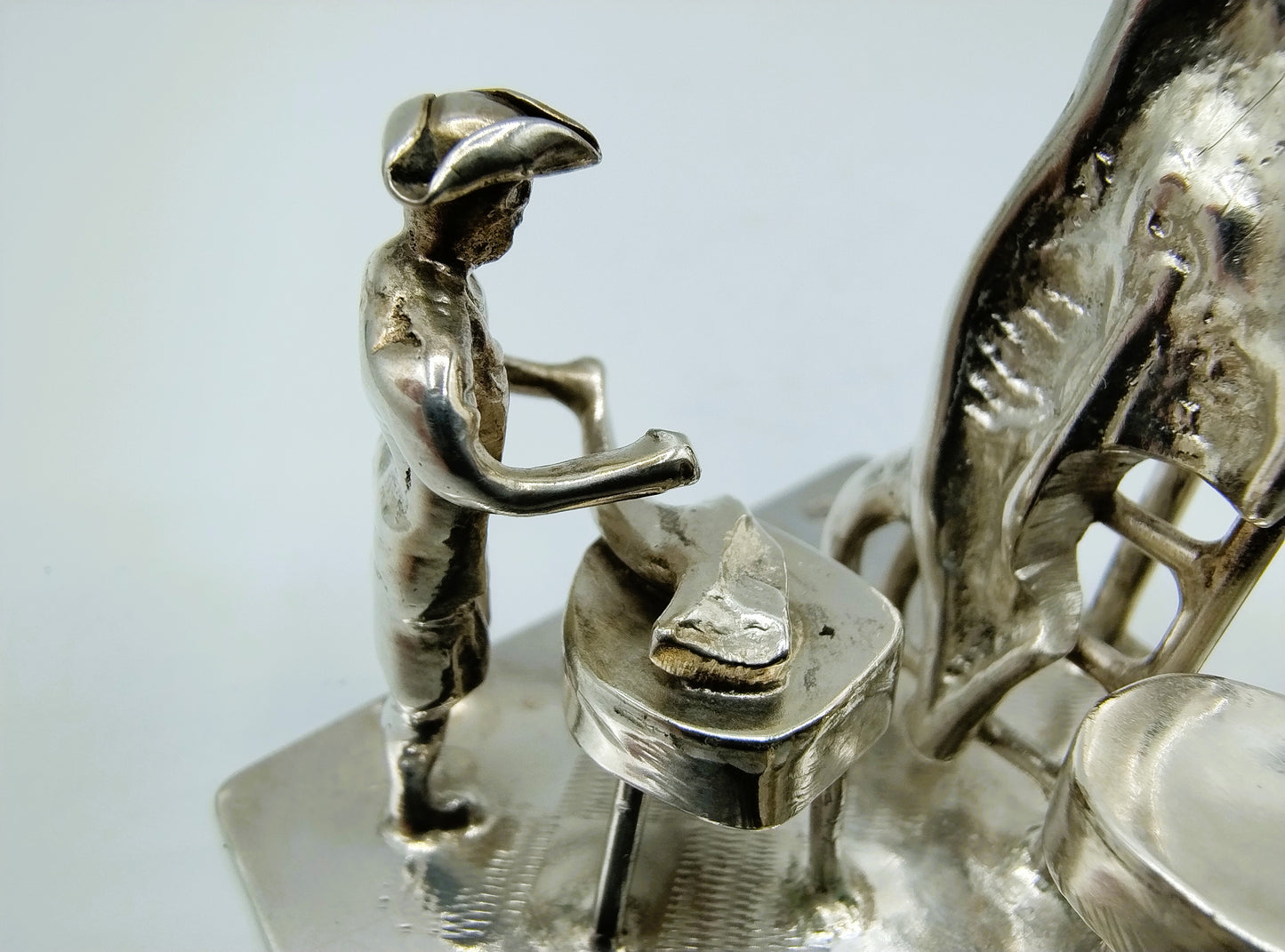 Miniatuur slagerijtafereel, J. Verhoogt, Hoorn, 1902