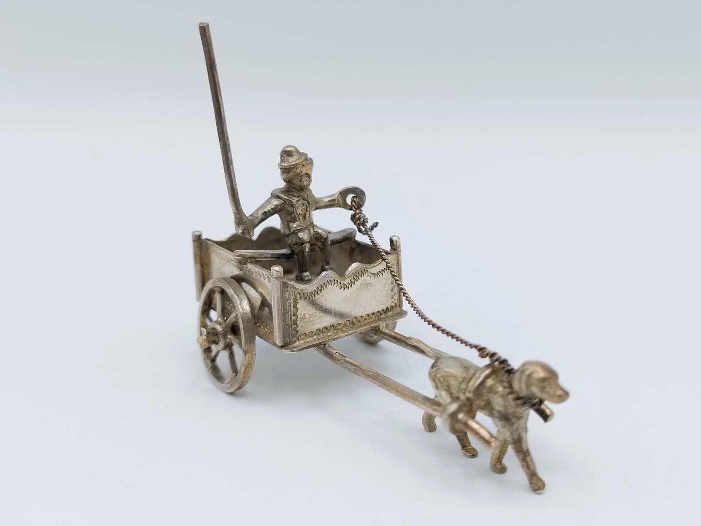 Zilveren miniatuur hondenkar A.F. Westerwaal, Amsterdam, ca. 1910