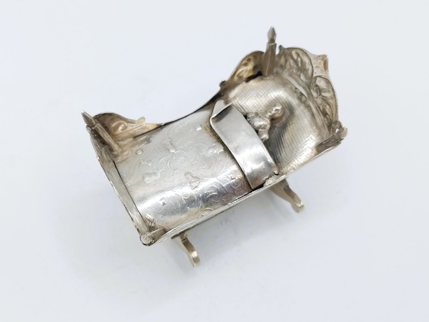 Miniatuur schommelwieg, J. Verhoogt, Hoorn, 1919