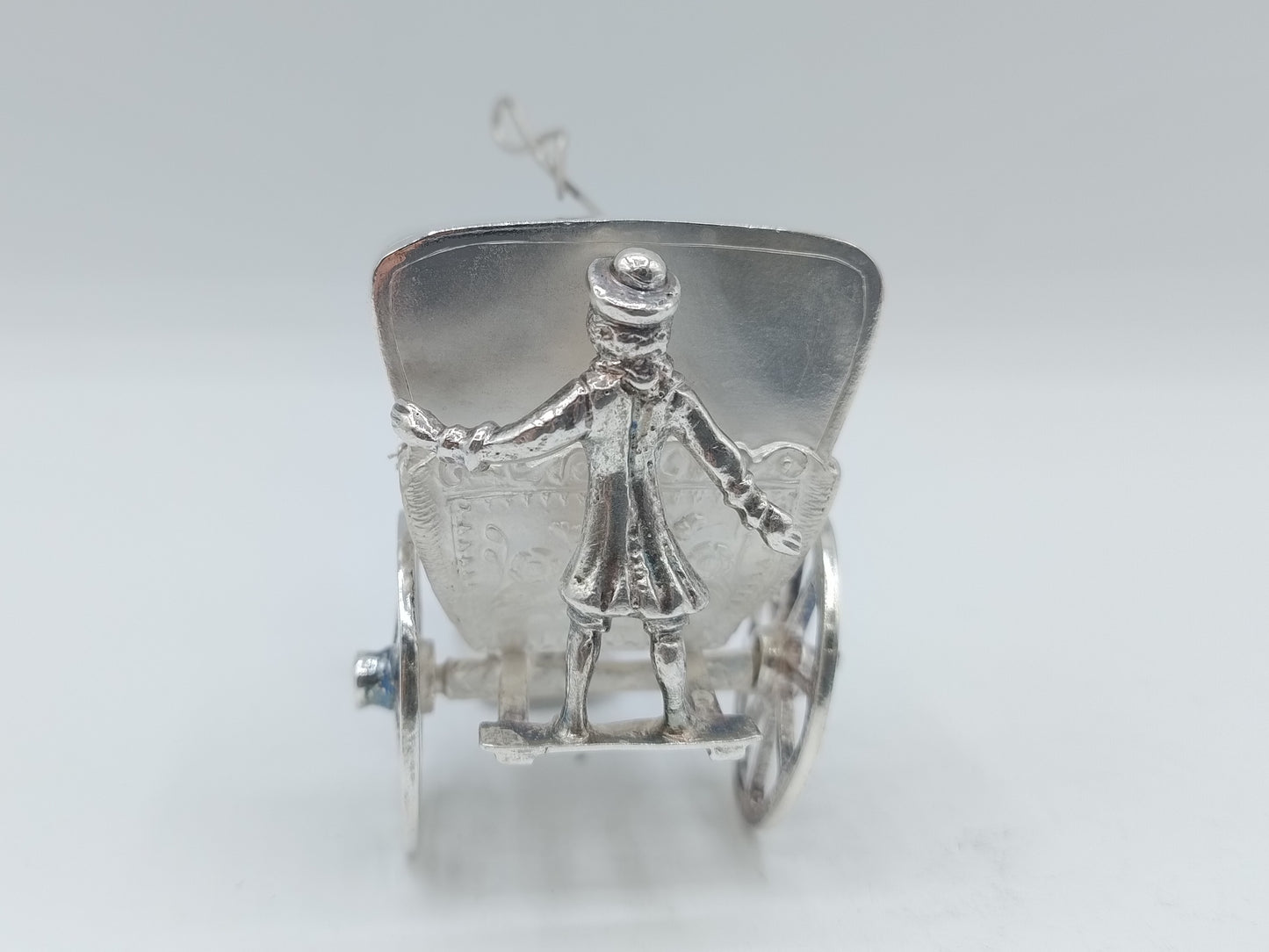 Zilveren miniatuur sjees met paard, A. van Geffen, Amsterdam, ca. 1730