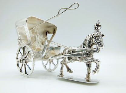 Zilveren miniatuur sjees met paard, A. van Geffen, Amsterdam, ca. 1730