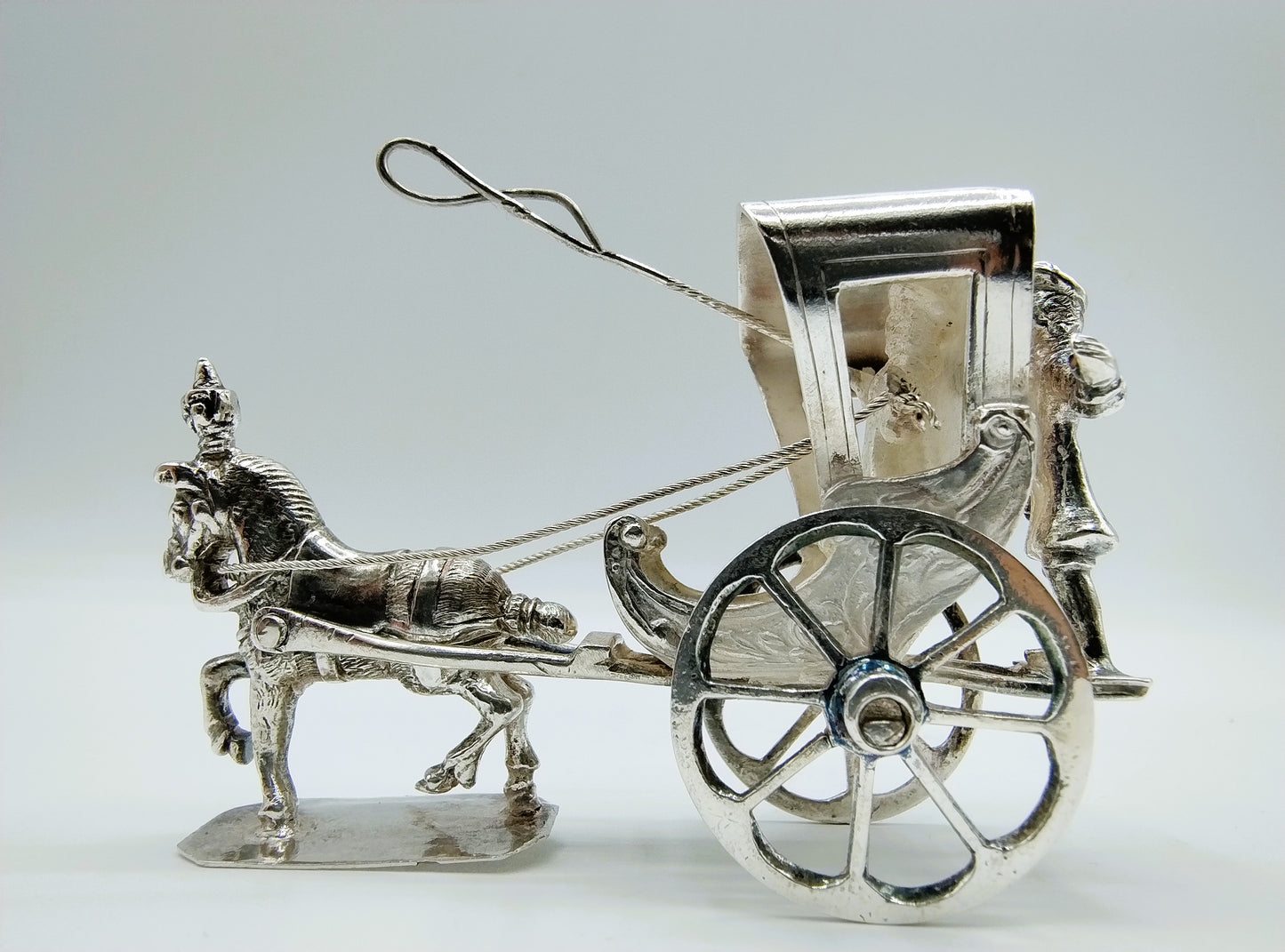 Zilveren miniatuur sjees met paard, A. van Geffen, Amsterdam, ca. 1730