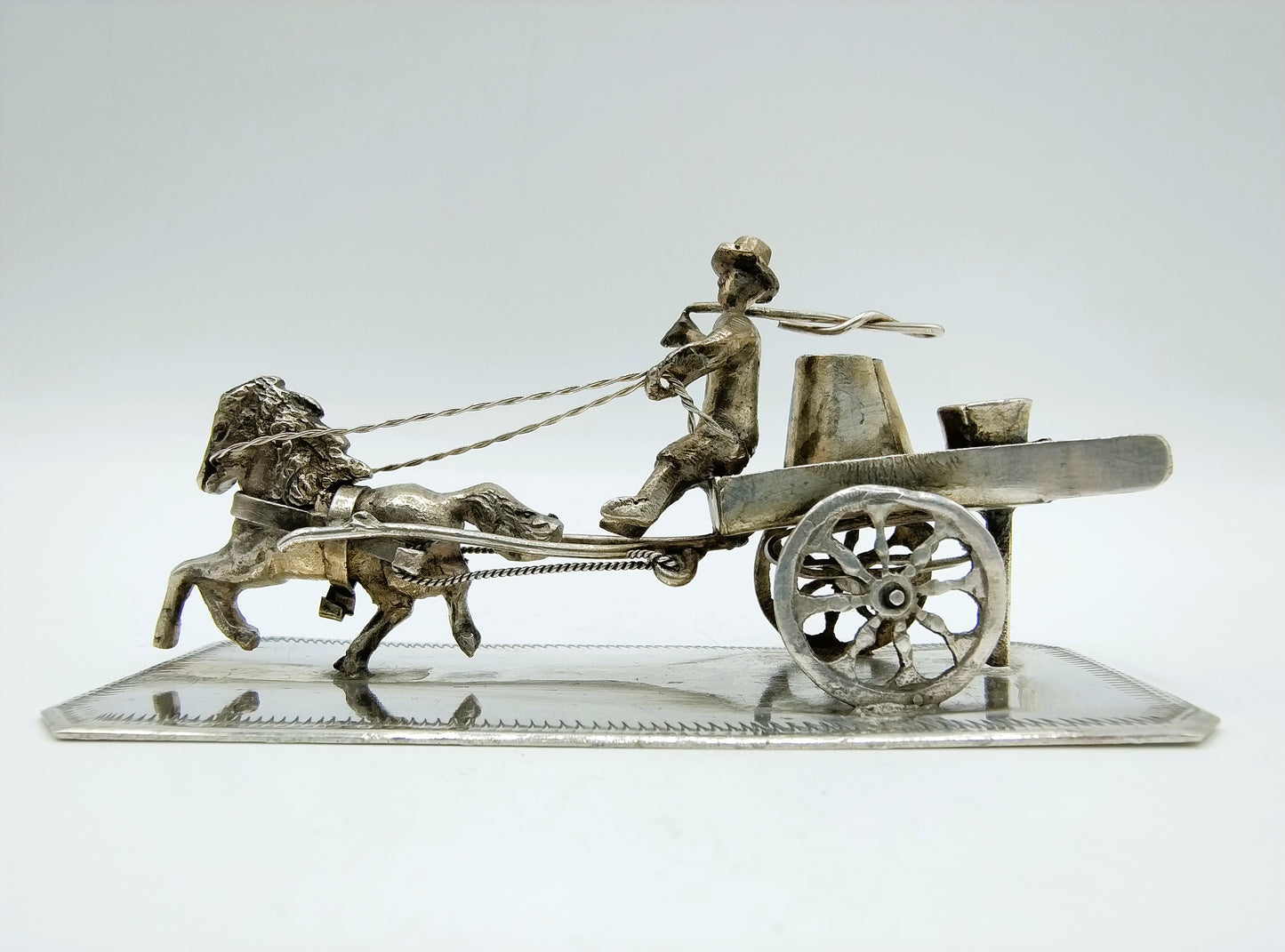 Zilveren miniatuur, melkwagen, J. Postmus, Hoorn, ca. 1920