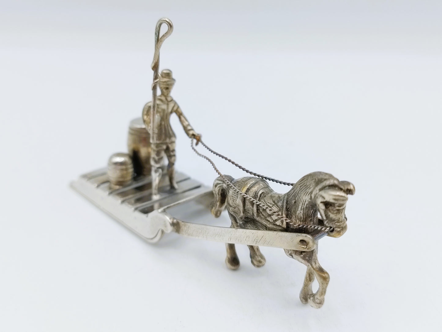 Zilveren miniatuur, paard met vrachtslee, J.P. Niekerk, Schoonhoven, ca. 1975