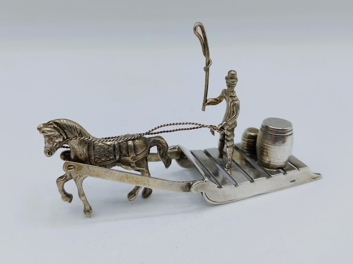 Zilveren miniatuur, paard met vrachtslee, J.P. Niekerk, Schoonhoven, ca. 1975