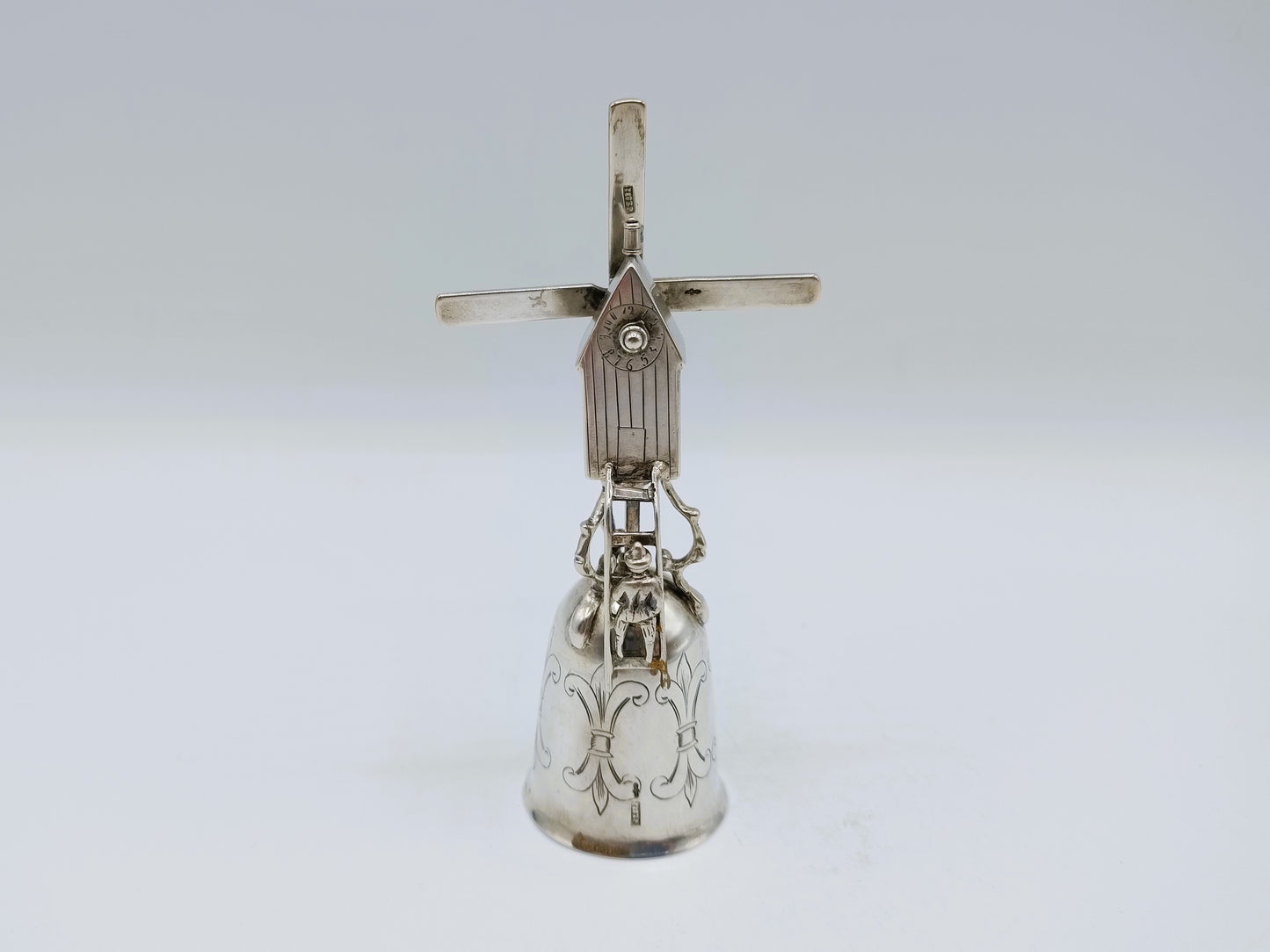 Zilveren miniatuur molenbeker, J.S. Zwanenburg & Zn, Sneek, 19e eeuws