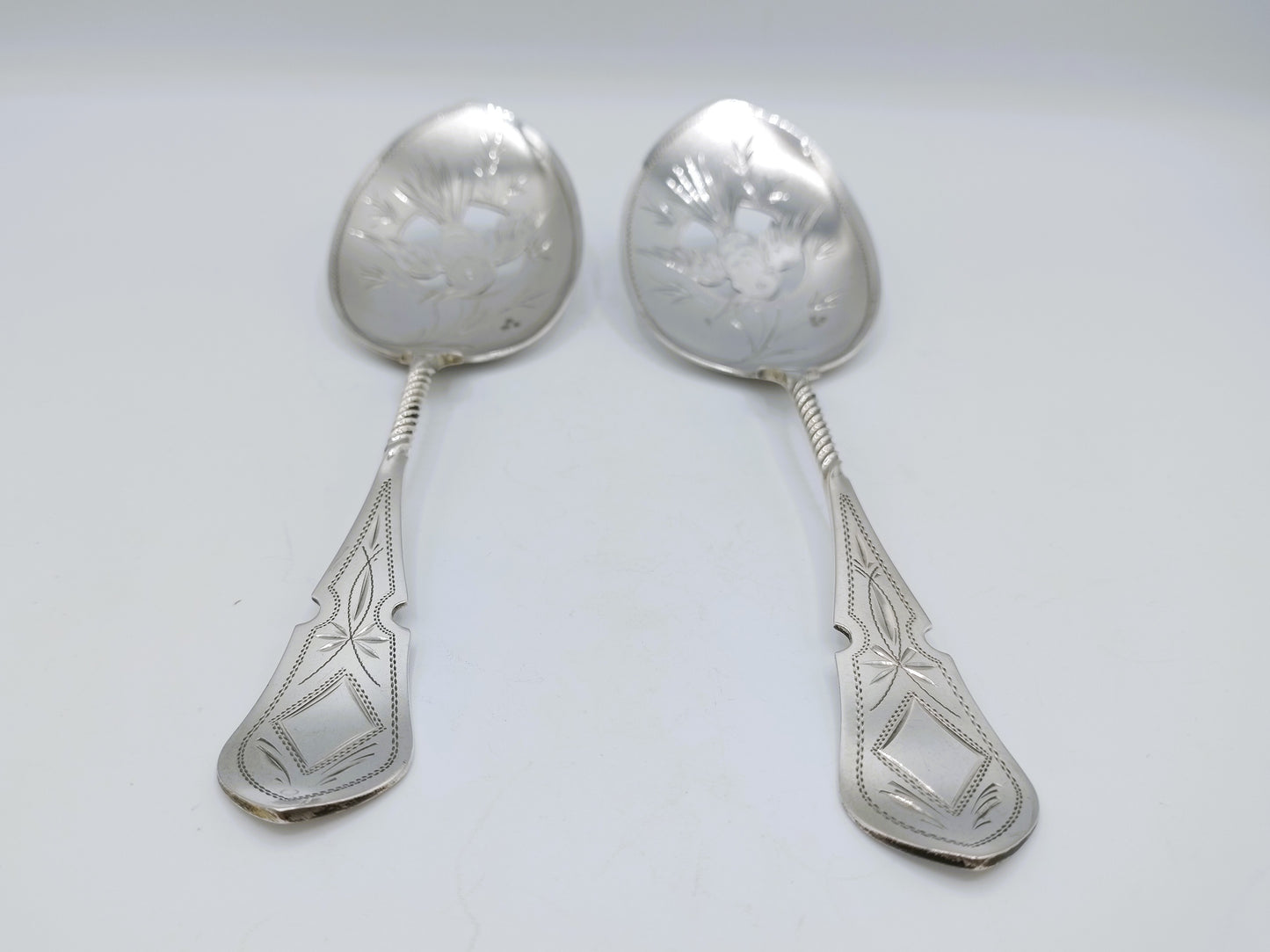 Set of silver fruit spoons / serving spoons, J.M. van Kempen en Zonen, Voorschoten, 1889