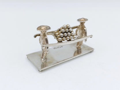 Zilveren miniatuur kaasdragers, J. Mes, Hoorn, 1916