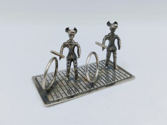 Zilveren miniatuur twee kinderen met hoepel, J.P. Niekerk, Schoonhoven, ca. 1975